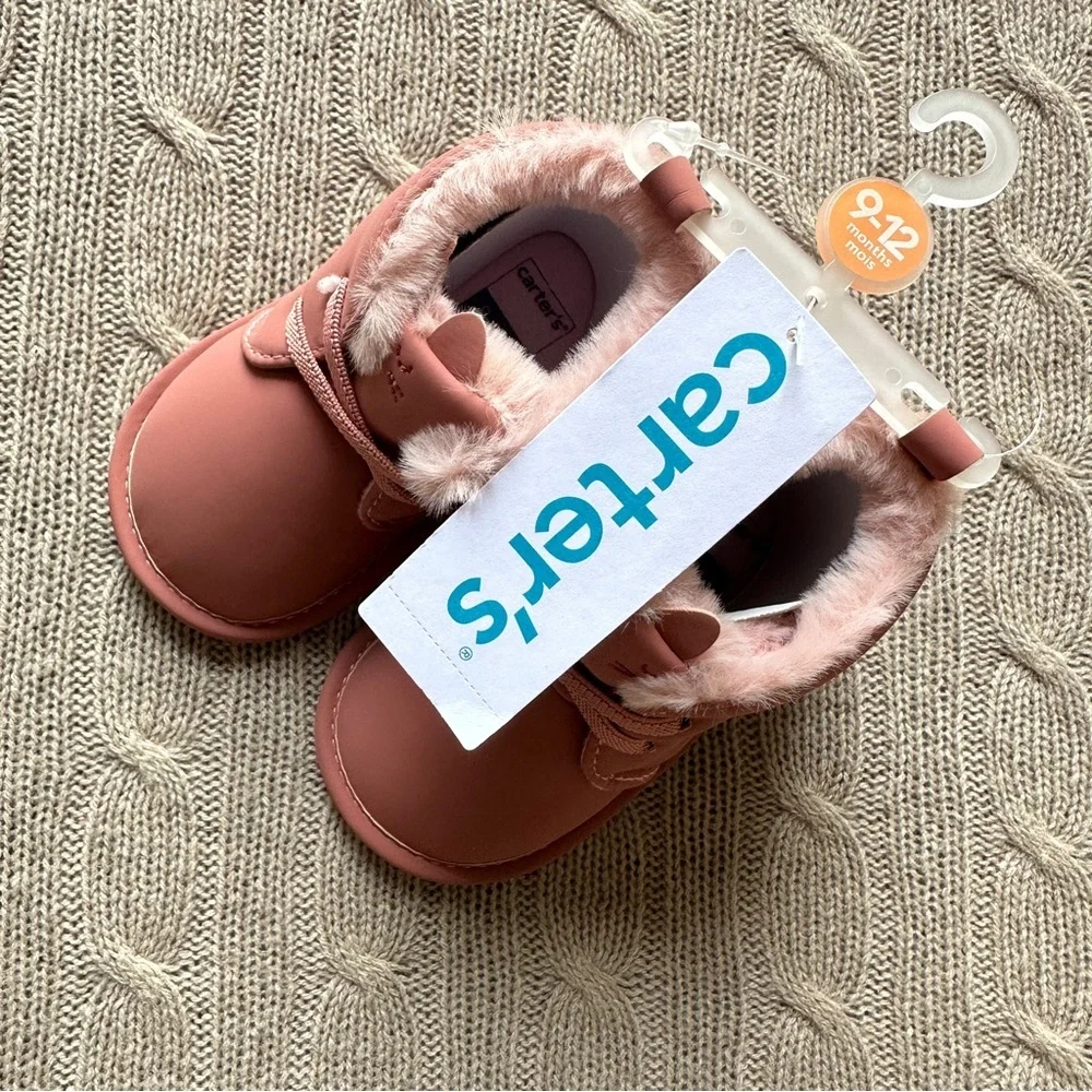 NWT Carter’s Baby Girl Faux Fur Booties, Dusty Pink, Size 4 / 9-12 Months